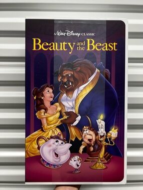 Disney Beauty And The Beast Classic VHS Boxed Silk Touch Throw Blanket 50x70 NIB